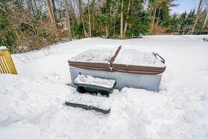 Unclassified image, 2 of 70, button - Inviting 3 Bedroom Pet Friendly home with Hot Tub (Killington)