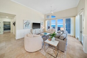Smart TV - "Paradise Loft" | Luxury, Corner, Beach Front Condo | Amazing Views! (Santa Rosa Beach)