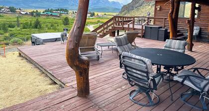 Stanley House - Hillside Cabin with Panoramic Views of the Sawtooth Mountains