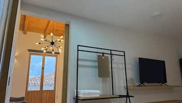 蜜月套房, 城市景观 | 2 多间卧室、特色装修、笔记本电脑工作区、床单