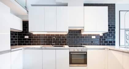 Palm Tree House - Angles Max