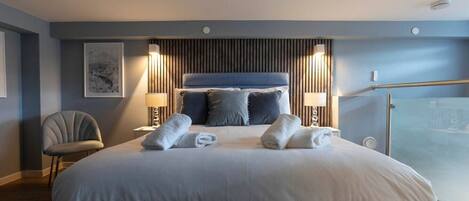 Tabla de planchar con plancha, cuna de viaje y wifi gratis