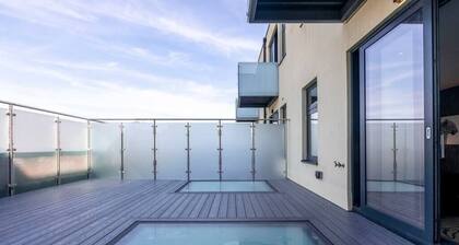 Palm Tree House | Panther