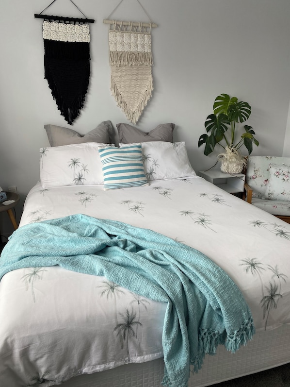 1 bedroom, iron/ironing board, free WiFi, bed sheets - Sun Kissed Studio (Motueka)