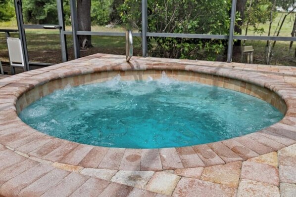 Bañera de hidromasaje exterior