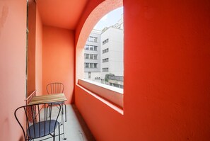Dining - Blueground | Oerlikon, balcony & w/d, nr market (Zurich)