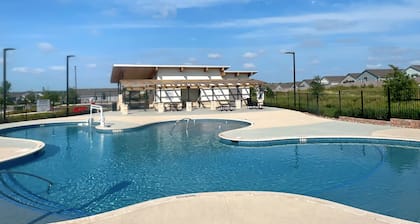 Spacious 4-Bedroom Retreat Near Lackland AFB