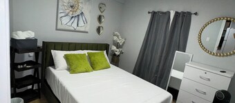 DreamStay Private Entrance, Pet-Friendly Suite