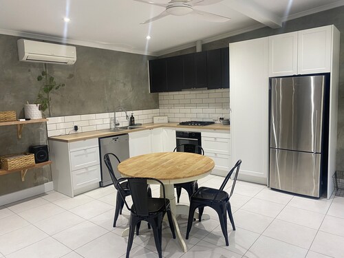 A cosy fully renovated 2 bedroom dairy, in the heart of the Adelaide Hills