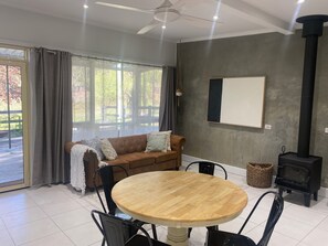 Interior - A cosy fully renovated 2 bedroom dairy, in the heart of the Adelaide Hills (Hahndorf)