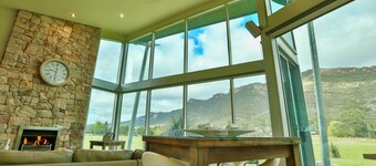Ironstone - a Luxury couples retreat with amazing views and complete seclusion