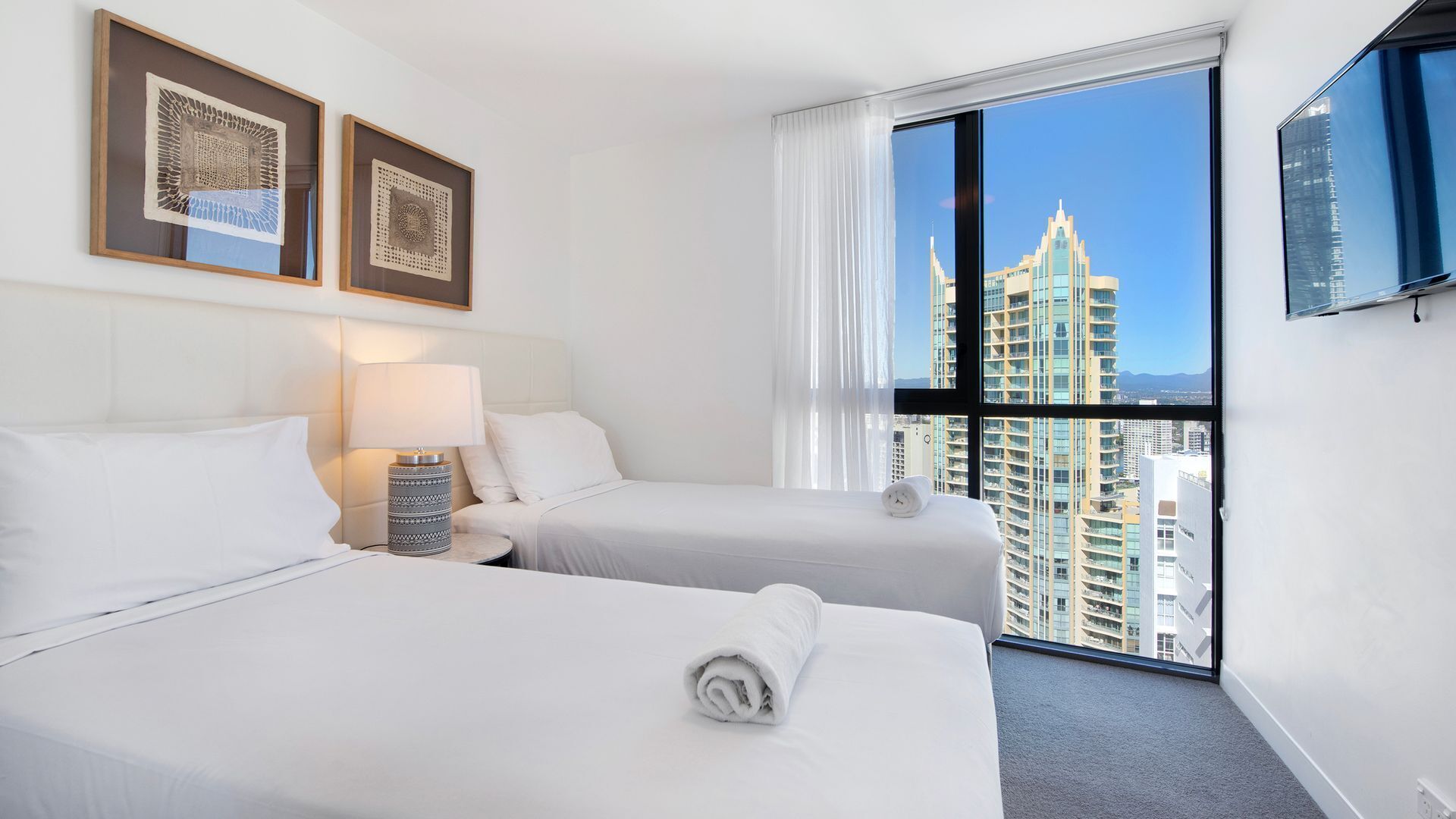 2 chambres, fer et planche à repasser, Wi-Fi gratuit, draps fournis