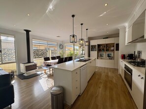 Interior - Be Wowed By Bayou (Geographe)