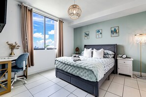 Condo, City View | 3 bedrooms, desk, laptop workspace, blackout curtains - New 3 Bed 2 Bath In The Little Havana (Miami)