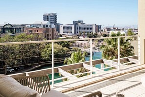 Property grounds - Escape to Exquisite Ellesmere 401 (Cape Town)