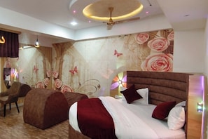 Suite | Desk, free WiFi - Hotel Matrix Inn (Ahmedabad)
