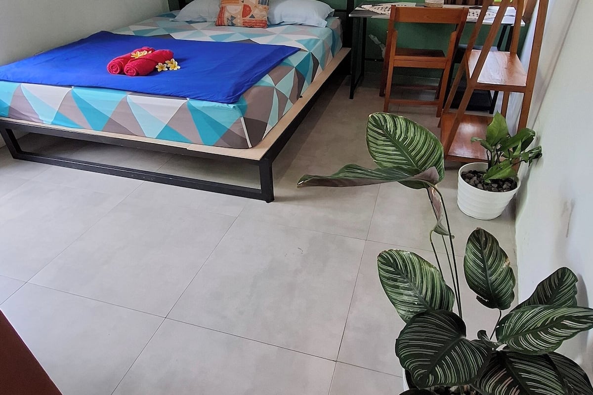 Double Room, Garden View | Desk, free WiFi