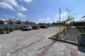 Free self-parking