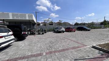 Parkir mandiri gratis