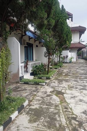 View from room - Hotel Efita (Bogor)