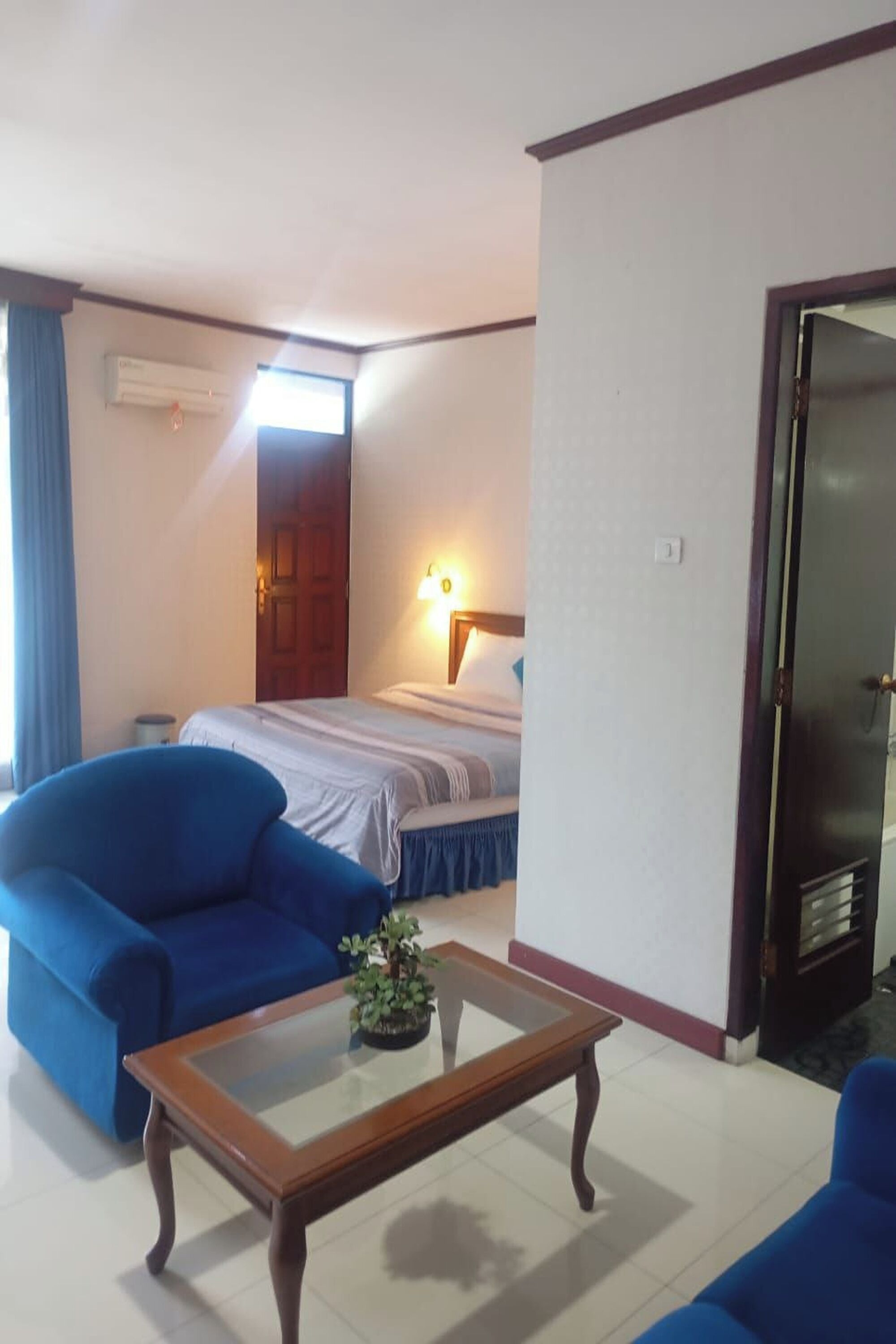 Suite estudio | Escritorio, wifi gratis, ropa de cama