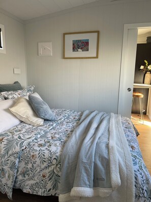 1 Schlafzimmer, Schreibtisch, Bügeleisen/Bügelbrett, kostenloses WLAN