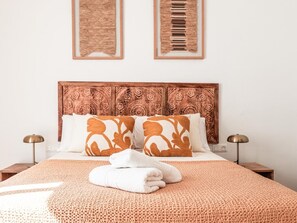 2 bedrooms, iron/ironing board, internet, bed sheets - Pure Seville elegance and comfort (Sevilla)