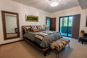 4 habitaciones, tabla de planchar con plancha y cuna de viaje 