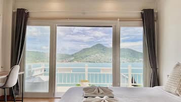 3 habitaciones, caja de seguridad en la habitación y escritorio