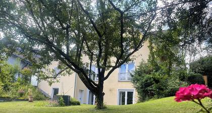 Ferienwohnung Sonnenkastell 2 in der Burgstadt Kastellaun mit Direktem Garten