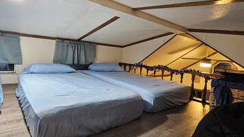 2 chambres, fer et planche à repasser, Wi-Fi gratuit, draps fournis