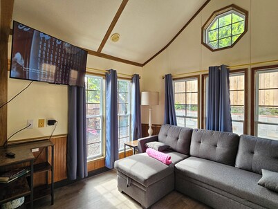 So much to enjoy at this 2-bedroom cottage in Charming Lakeside.  