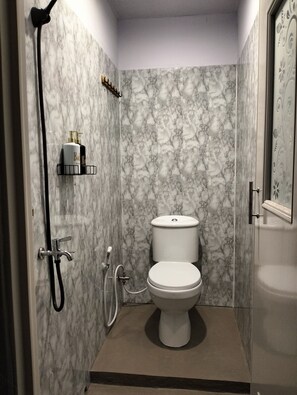 Superior Double Room | Bathroom - Villa Paiton Bromo (Sukapura)