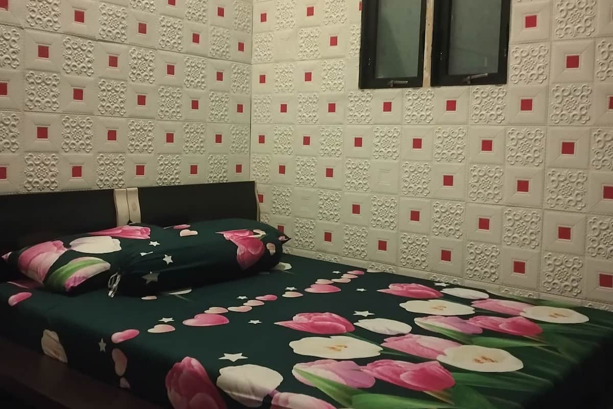Economy Double Room | Free WiFi