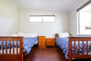 House, Multiple Beds, Non Smoking