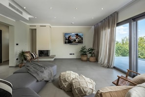 Family Villa, 4 Bedrooms, Balcony, Mountainside (Casa Calme With Spa And Gym) | Living area - Casa Calme With Spa And Gym (Opatija)