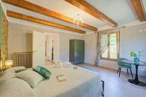 4 Schlafzimmer, kostenloses WLAN, Bettwäsche