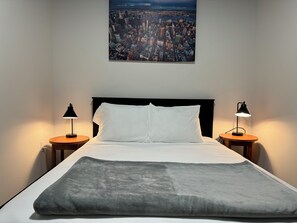 1 habitación, tabla de planchar con plancha, wifi y ropa de cama 