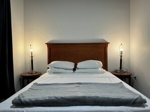 1 quarto, escrivaninha, ferros/tábuas de passar roupa, Wi-Fi