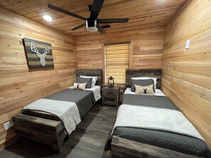 4 bedrooms, WiFi, bed sheets