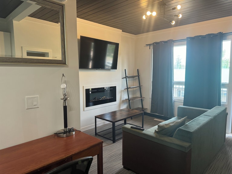 \Nmonthly Disc | Fast Wi-fi -14\n - Edmonton