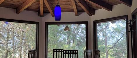 Family Cabin, Mountain View | Dining room