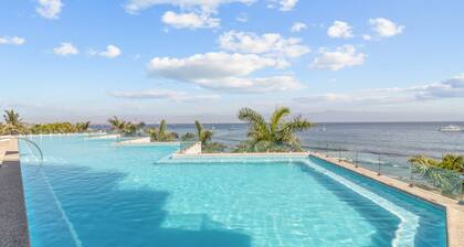 Zantamar 507: Beachfront Suites in La Cruz