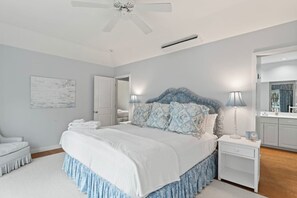 5 bedrooms, desk, iron/ironing board, WiFi
