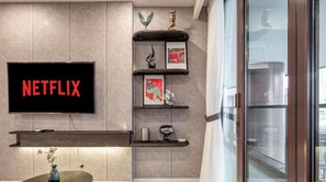 Panoramic Apartment, 1 Bedroom, Balcony, City View | Living area