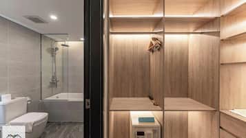 Royal Apartment, 3 Bedrooms, Balcony, City View