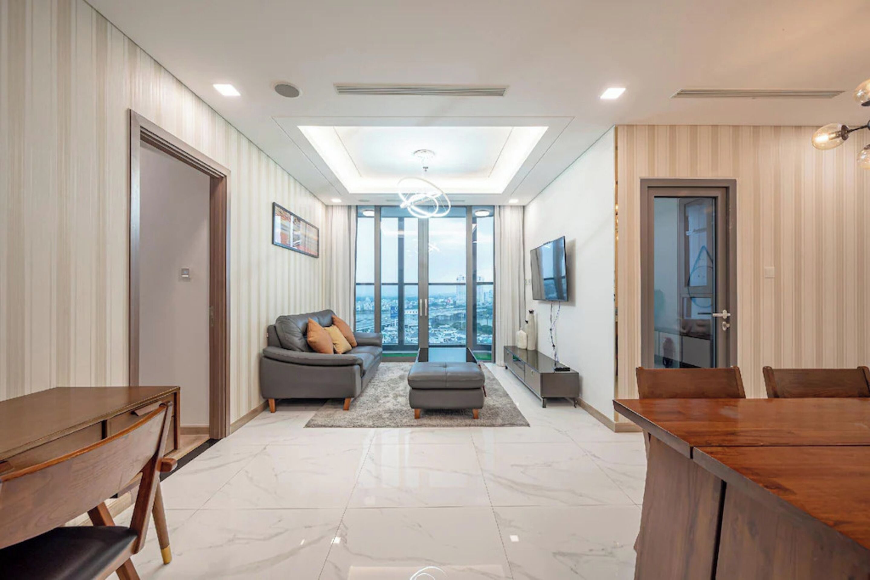Panoramic Apartment, 1 Bedroom, Balcony, City View | Egyptian cotton sheets, premium bedding, minibar, individually decorated