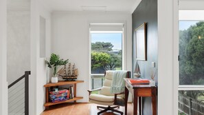 Interior - Island Surf & Sun in Surf Beach (Surf Beach)