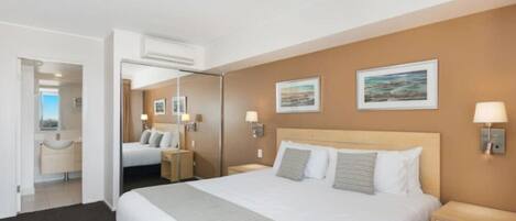 2 bedrooms, desk, iron/ironing board, free WiFi