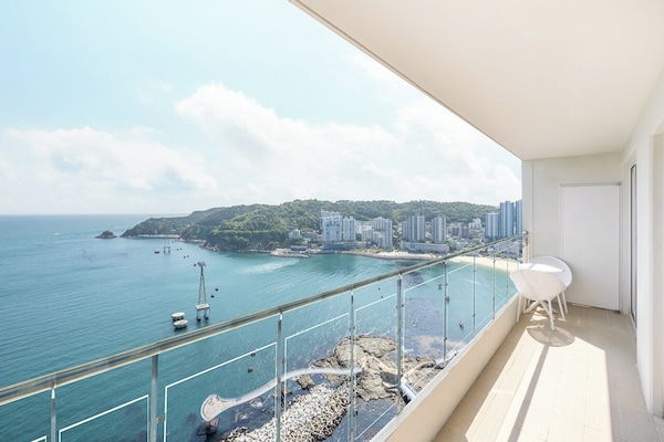 Premier Ocean Twin | Terrace/patio